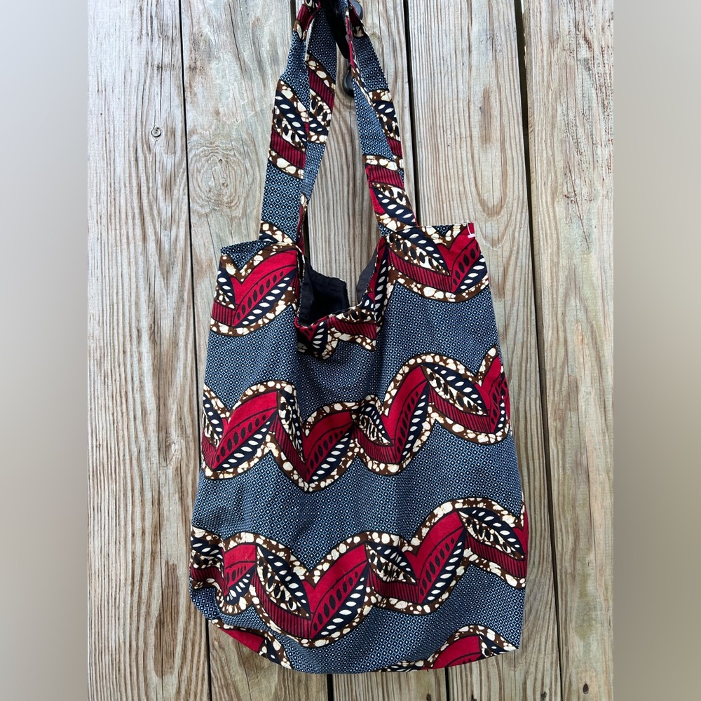 Beautiful African print tote🐅
